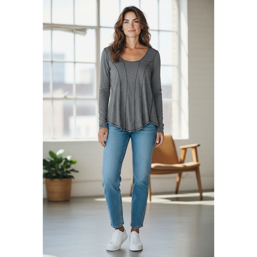 Lululemon Grey Striped Long Sleeve Athletic Top Women Curvy Fit